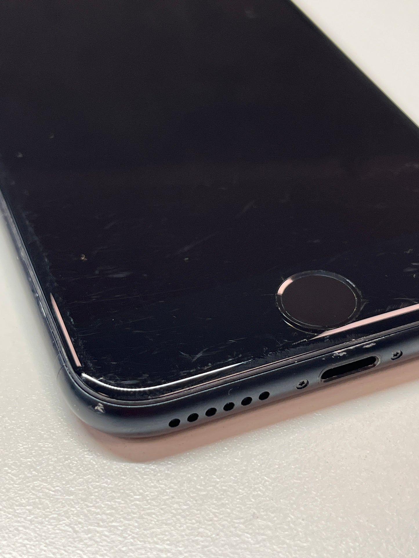 iPhone SE 2022, 64GB, mitternacht, ID 1140823, Zustand gut, Akku neu