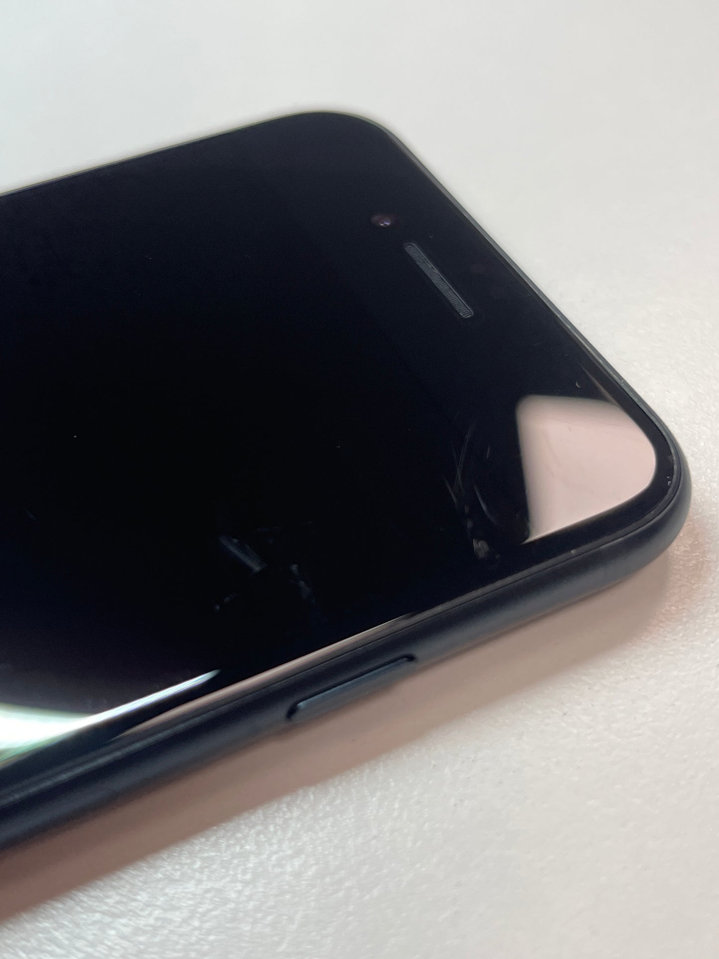 iPhone SE 2022, 64GB, mitternacht, ID 5853002, Zustand gut, Akku neu
