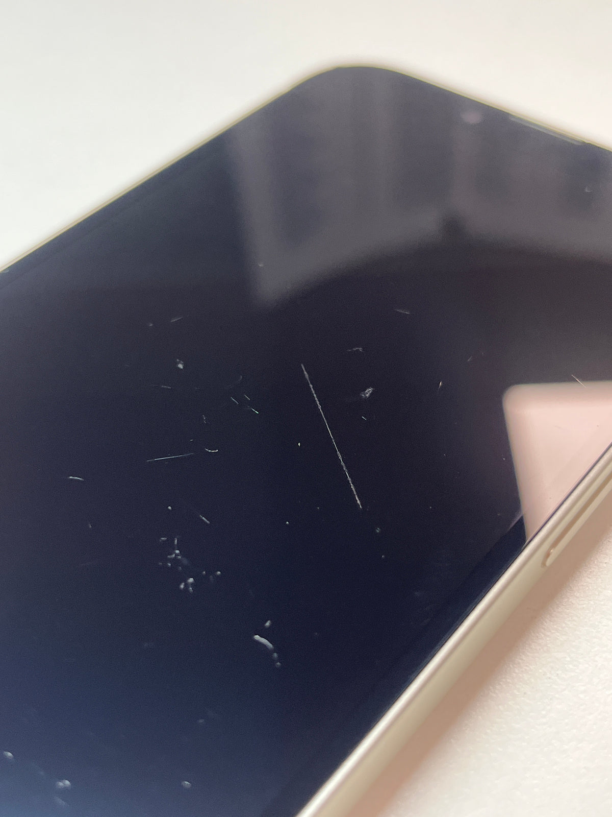 iPhone 13, 128GB, polarstern, ID 4220070, Zustand gebraucht, Akku neu