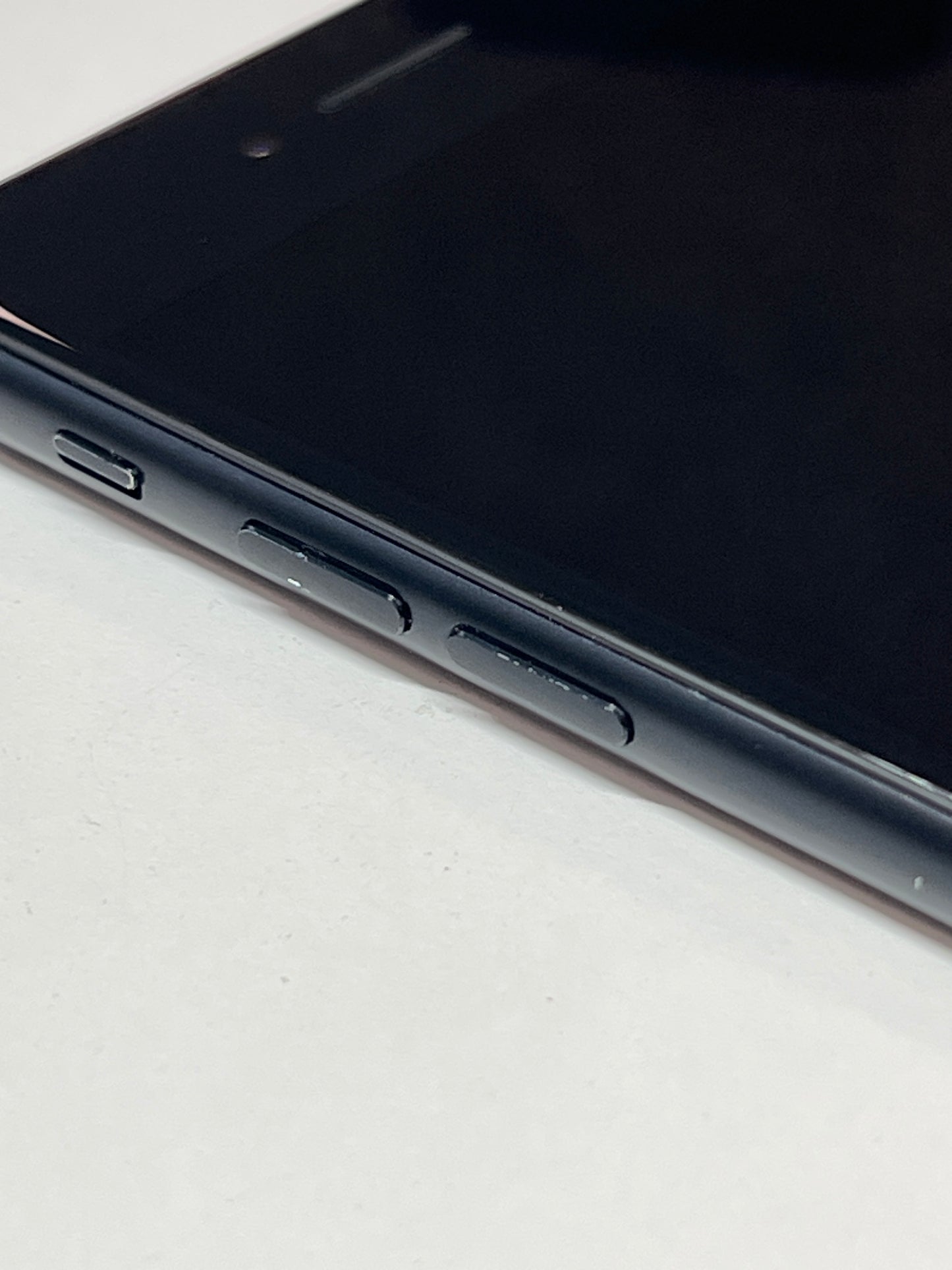 iPhone SE 2022, 64GB, mitternacht, ID 2473827, Zustand sehr gut, Akku neu