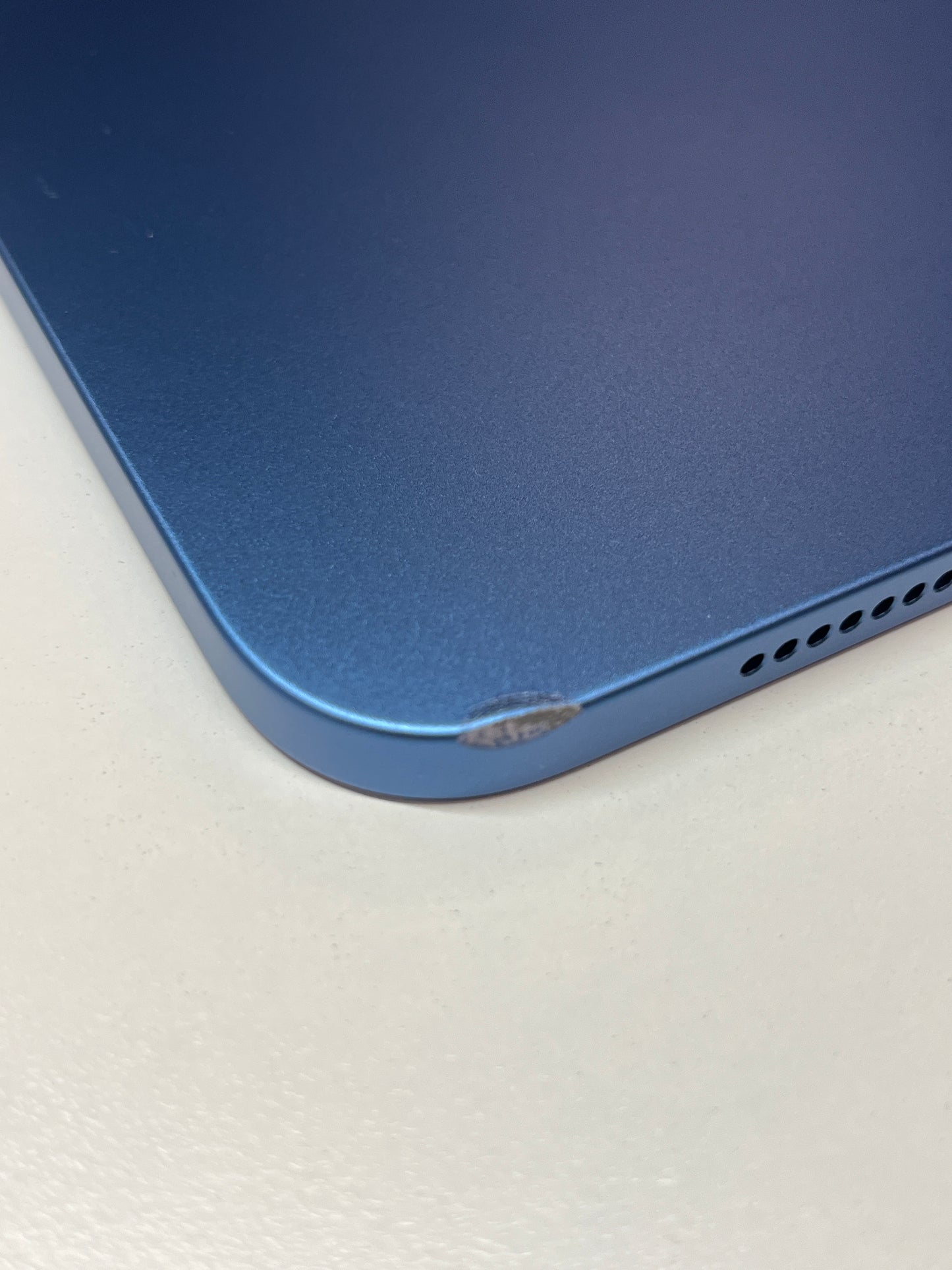 iPad 2025 (11. Gen.), 128GB, WIFI, blau, ID XQNP0XC, Zustand gut, Akku 100%