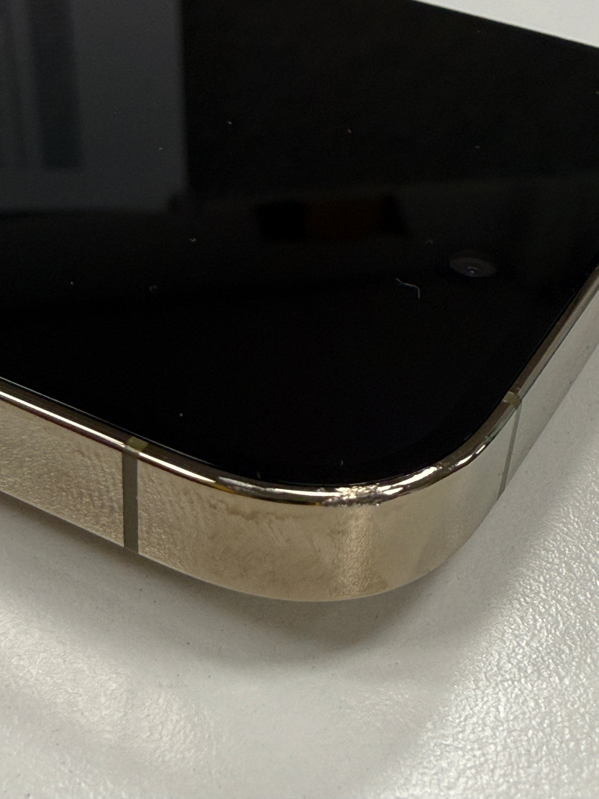 iPhone 14 Pro, 256GB, gold, ID 2940045, Zustand sehr gut, Akku neu