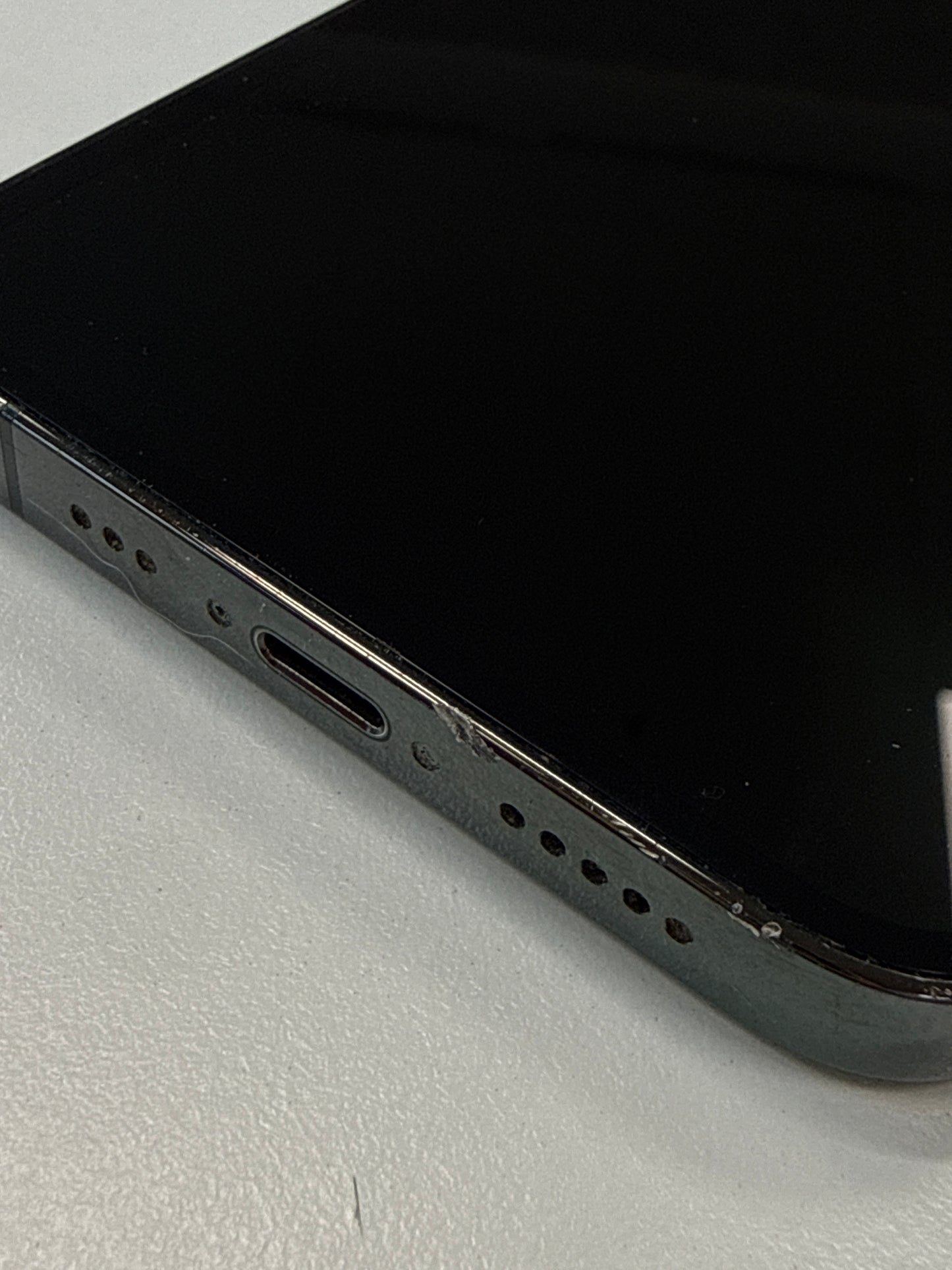 iPhone 13 Pro, 128GB, alpingrün, ID 8620722, Zustand gut, Akku neu