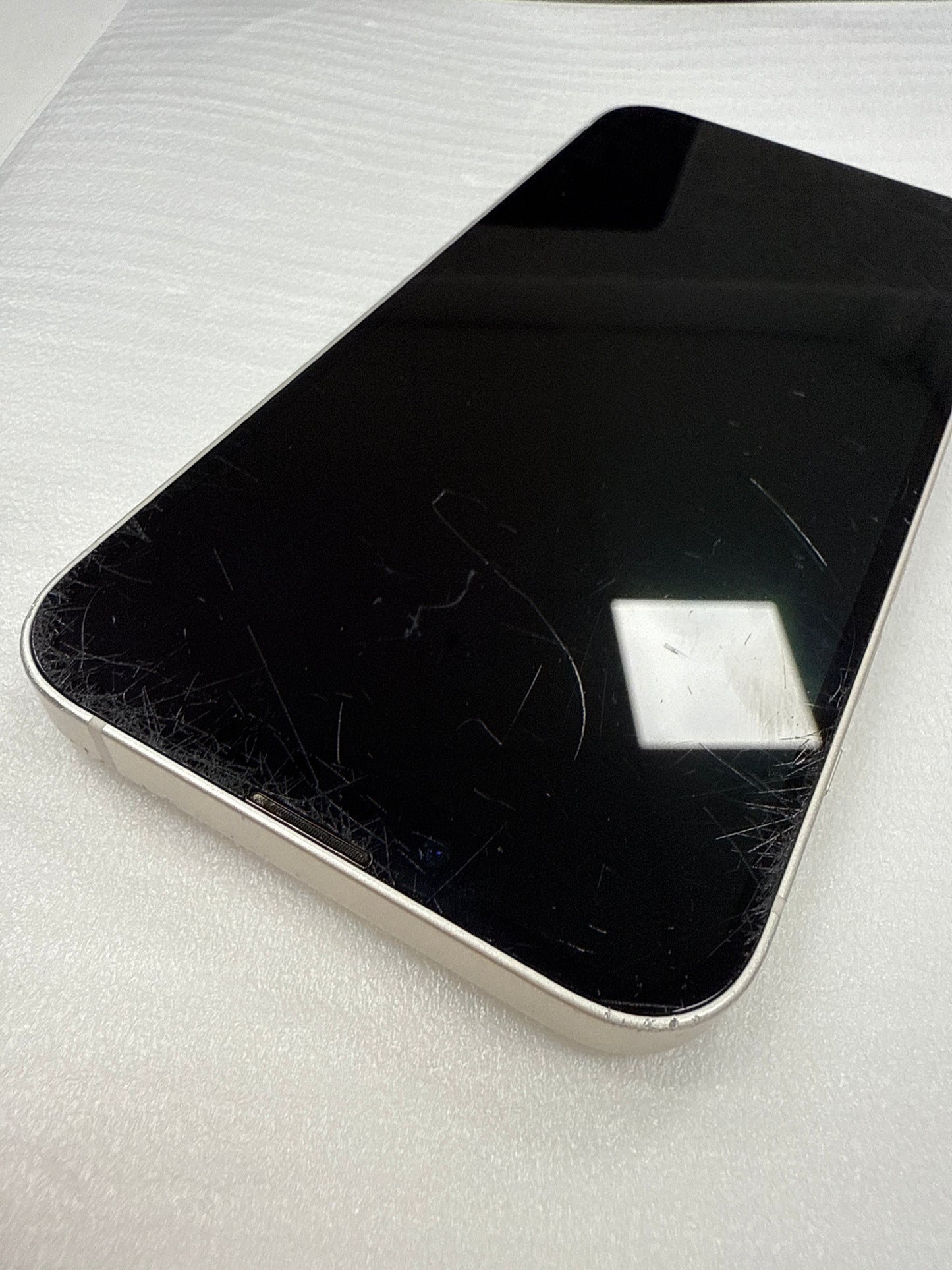 iPhone 13, 128GB, polarstern, ID 5496281, Zustand gebraucht, Akku neu