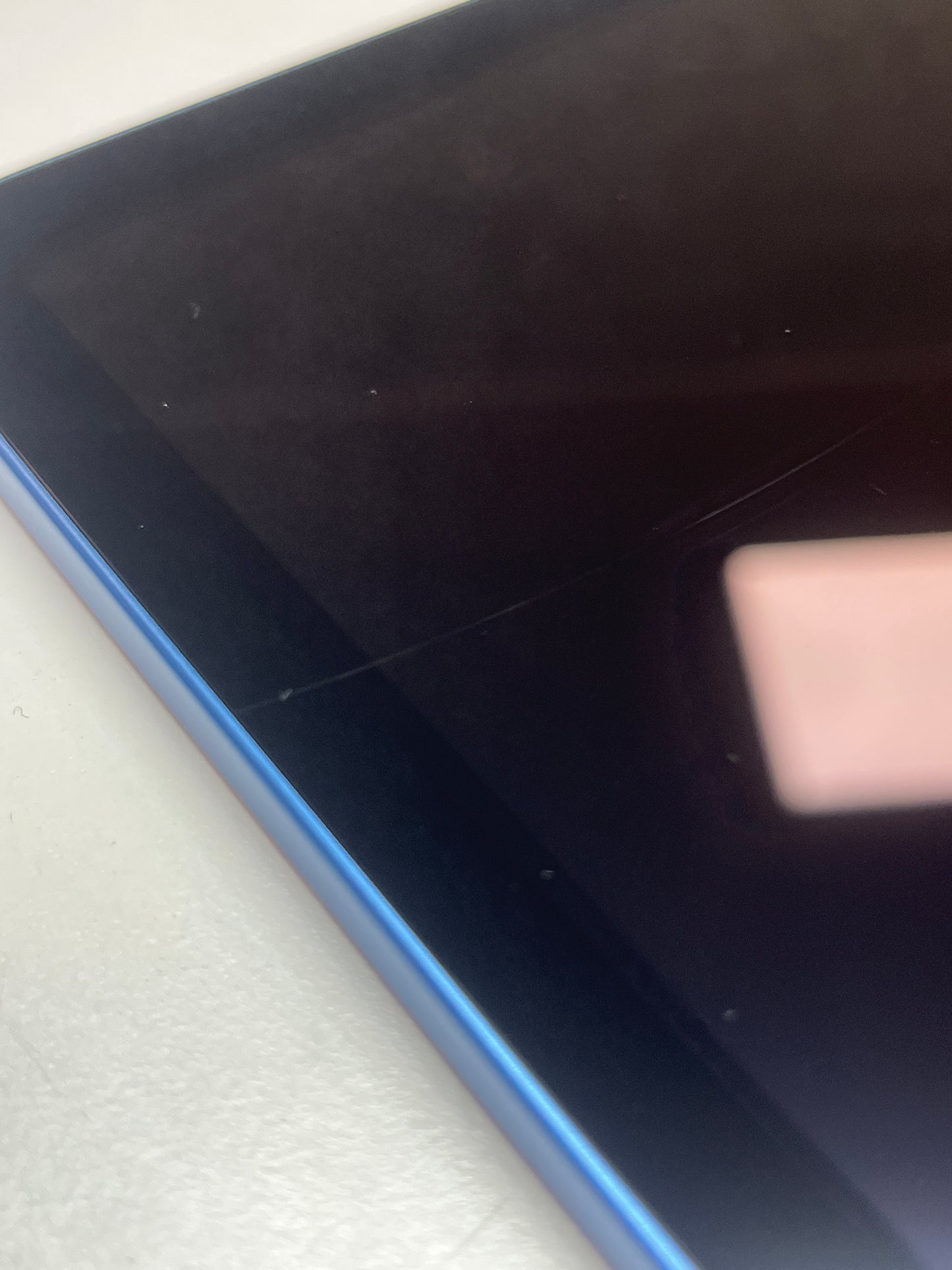 iPad 2025 (11. Gen.), 128GB, WIFI + Cellular, blau, ID 6029041, Zustand gut, Akku 100%
