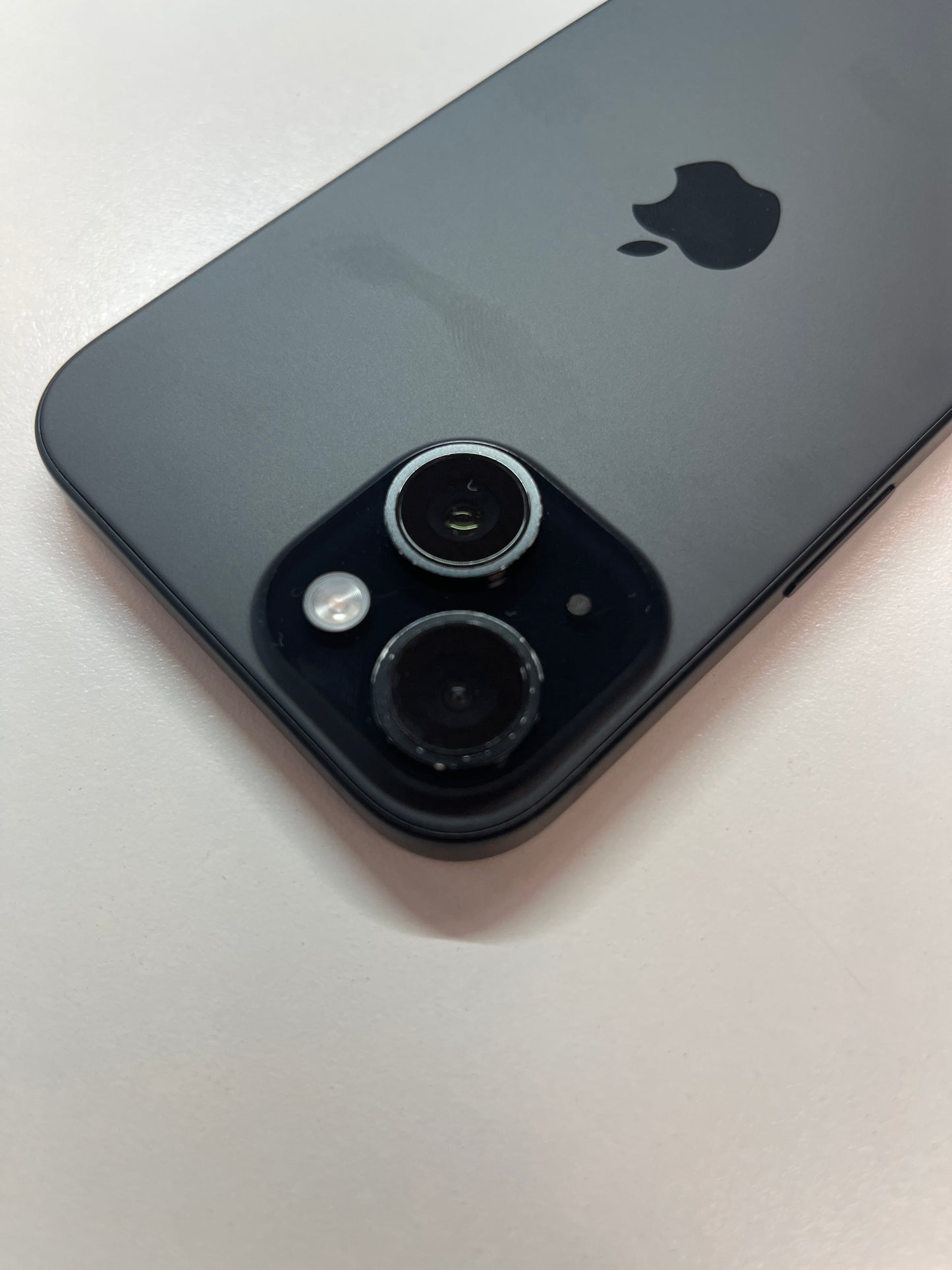 iPhone 15, 128GB, schwarz, ID 2433483, Zustand sehr gut, Akku neu
