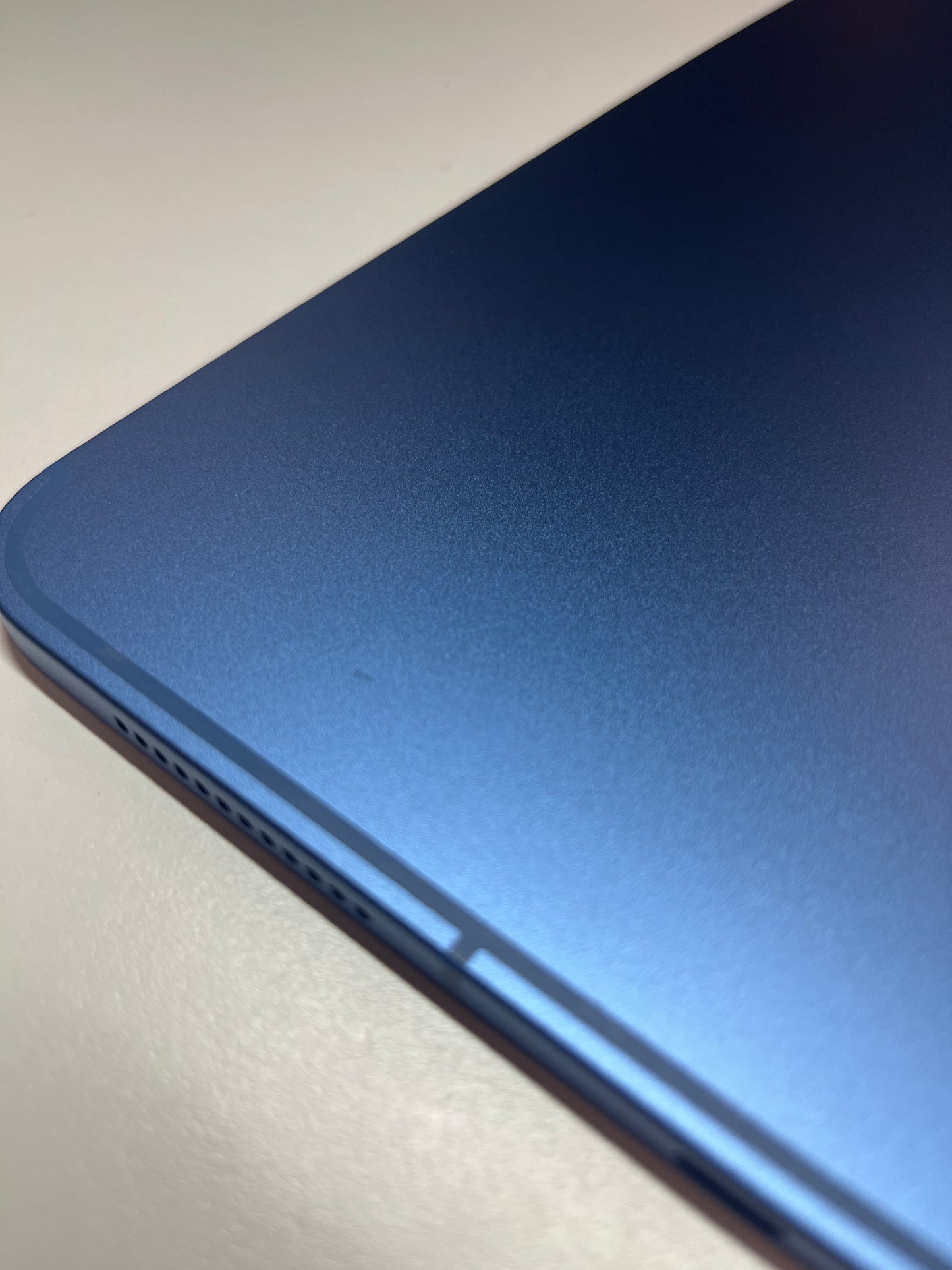 iPad 2025 (11. Gen.), 128GB, WIFI + Cellular, blau, ID 1871984, Zustand gebraucht, Akku 100%