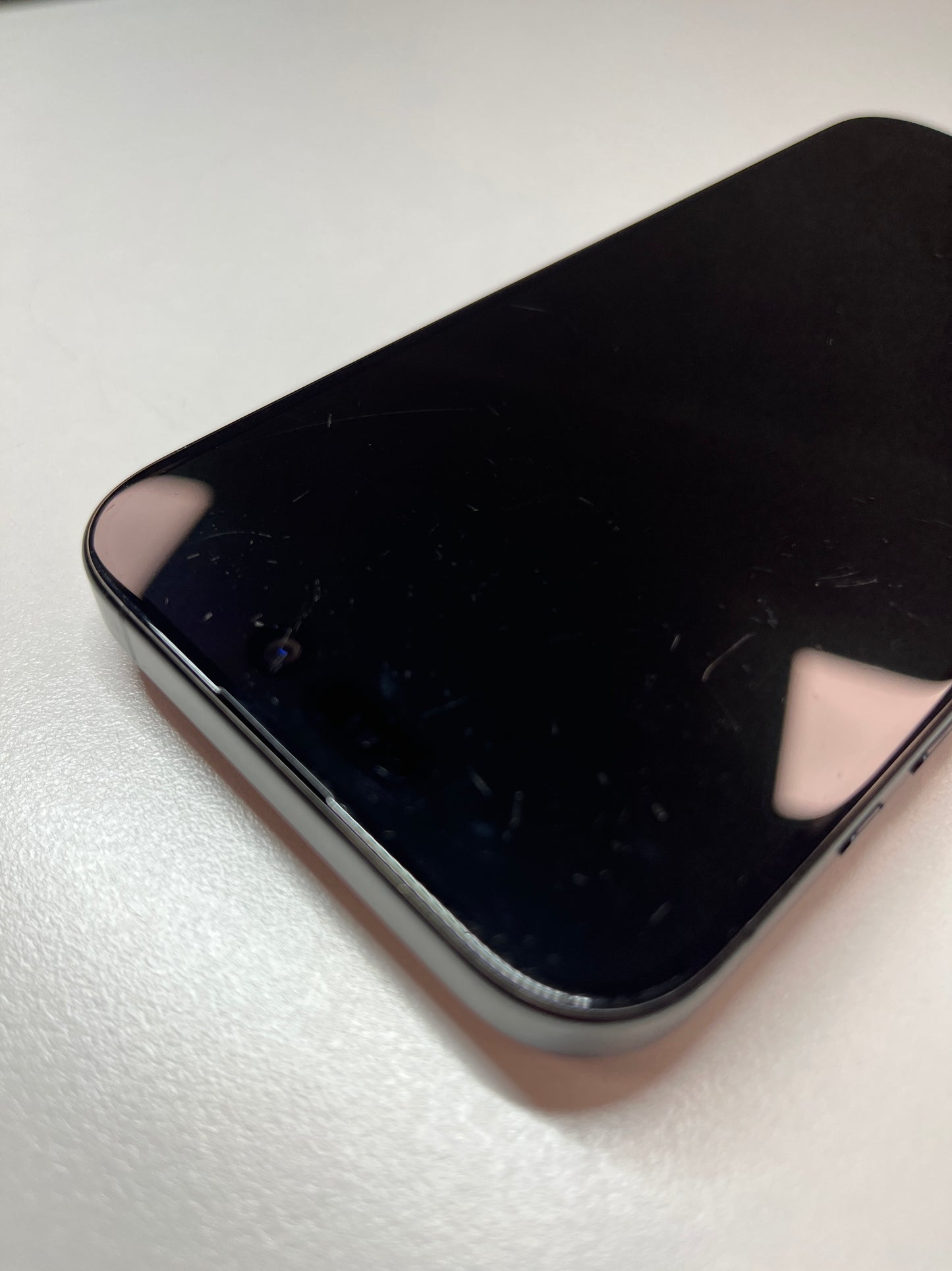 iPhone 15 Pro, 128GB, titan schwarz, ID 8456543, Zustand gebraucht, Akku neu