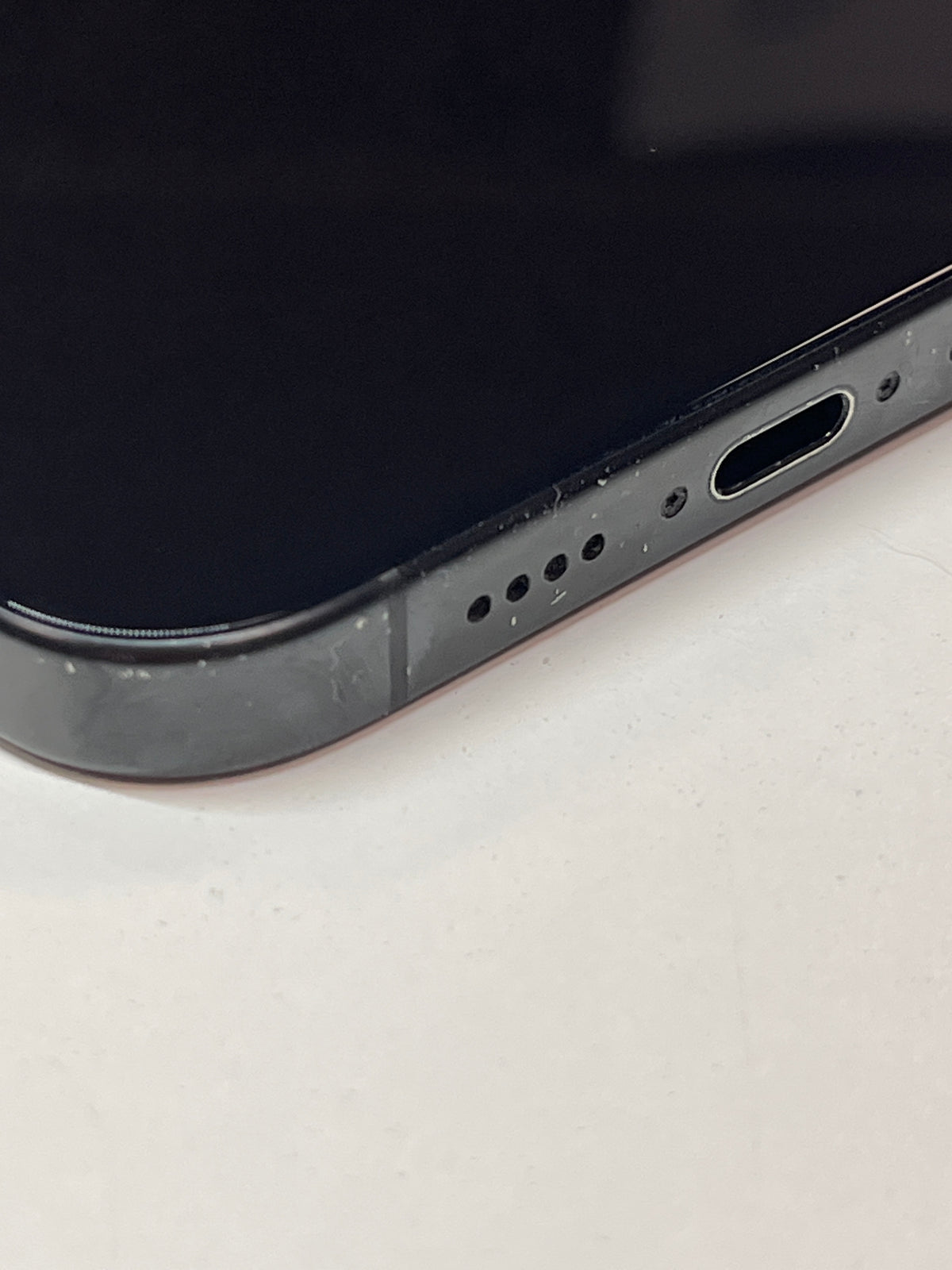 iPhone 16 Pro Max, 256GB, titan schwarz, ID 8783427, Zustand sehr gut, Akku 94%