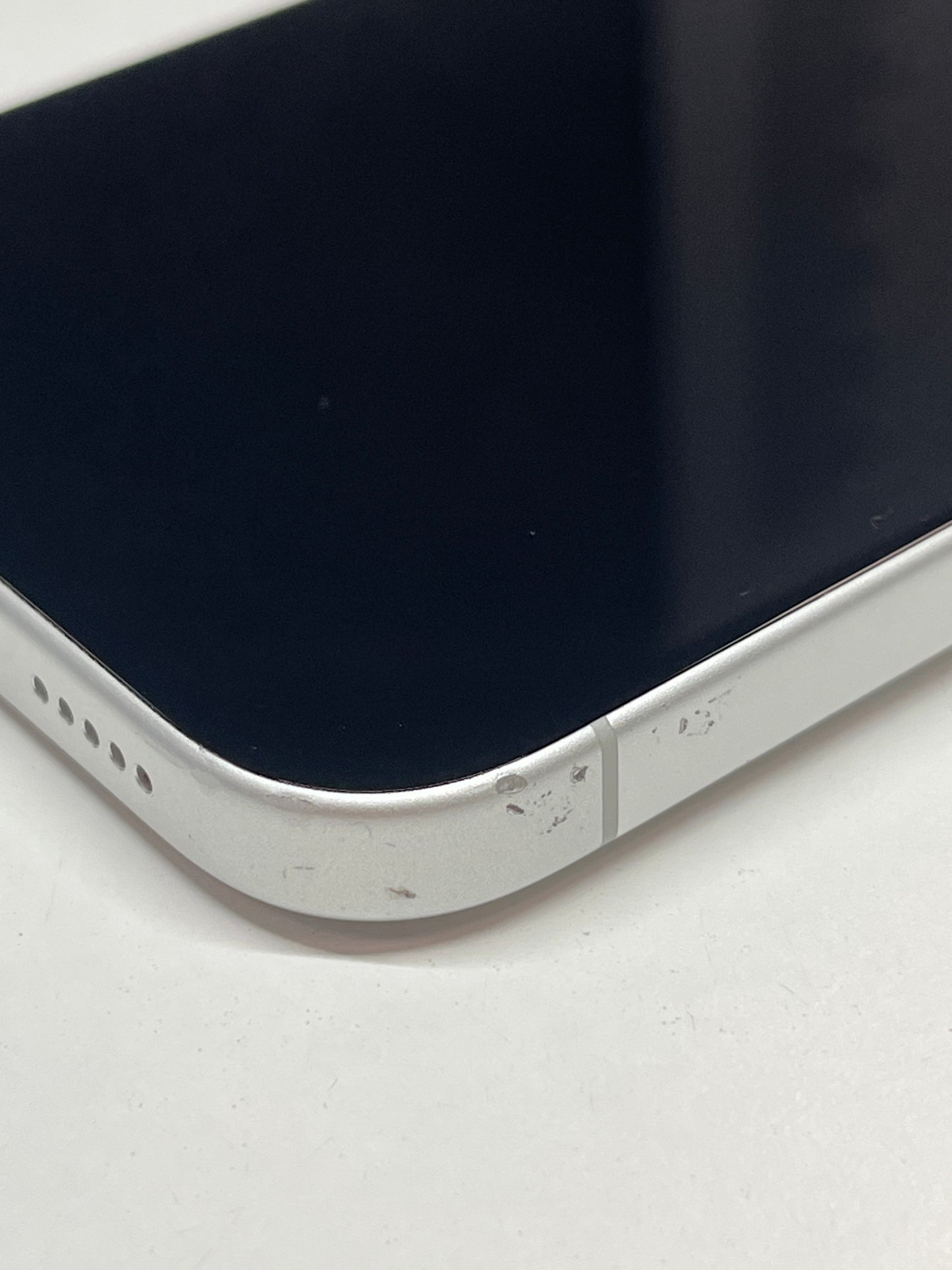 iPhone 16, 128GB, weiß, ID 4889161, Zustand gut, Akku 90%