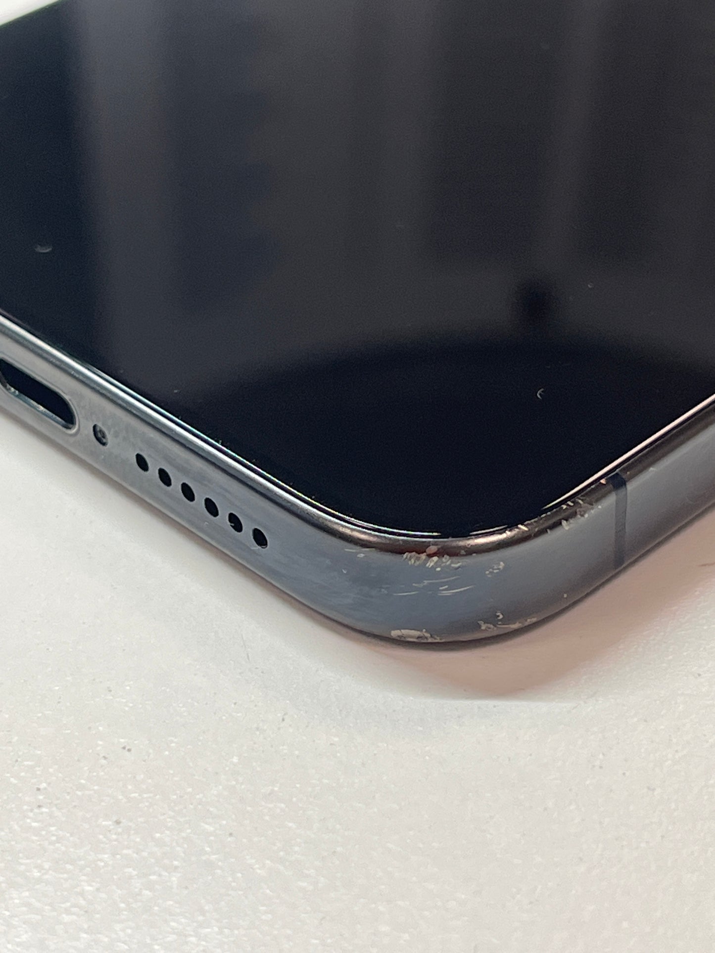 iPhone 15 Pro Max, 256GB, titan blau, ID 6878573, Zustand gut, Akku neu