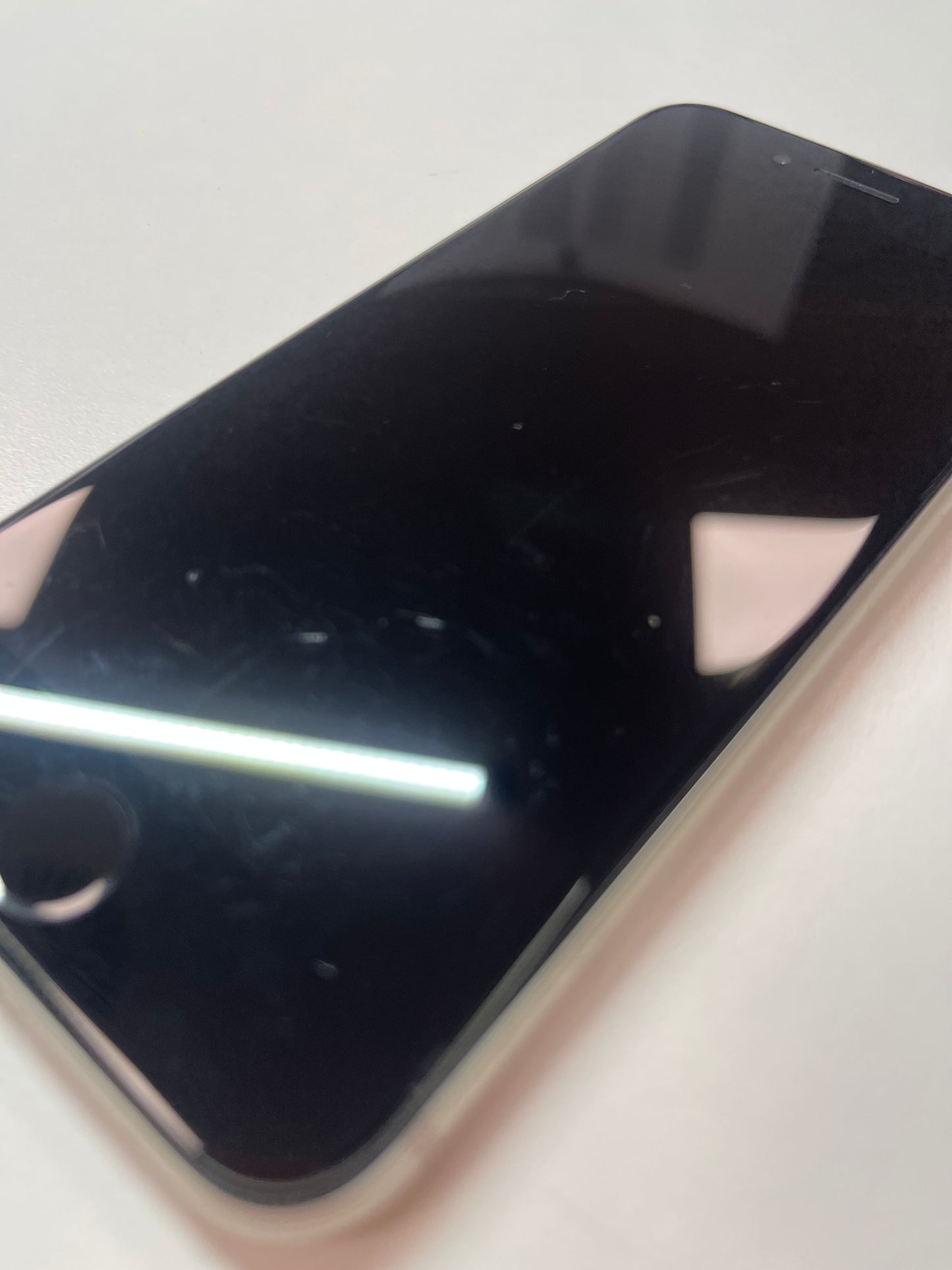 iPhone SE 2022 (3. Gen.), 128GB, polarstern, ID 8179803, Zustand gut, Akku 96%