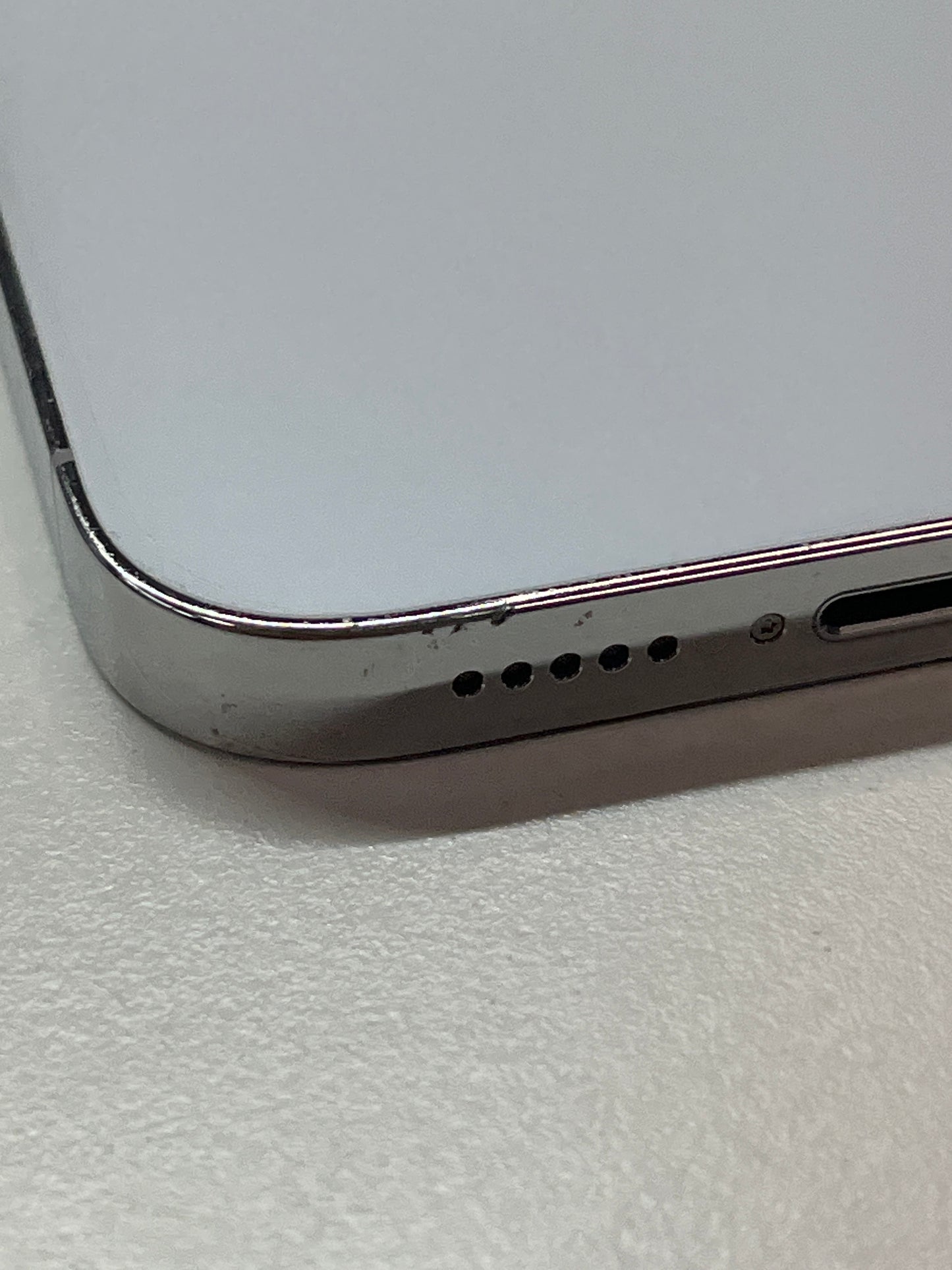 iPhone 14 Pro, 256GB, silber, ID 4401614, Zustand sehr gut, Akku neu