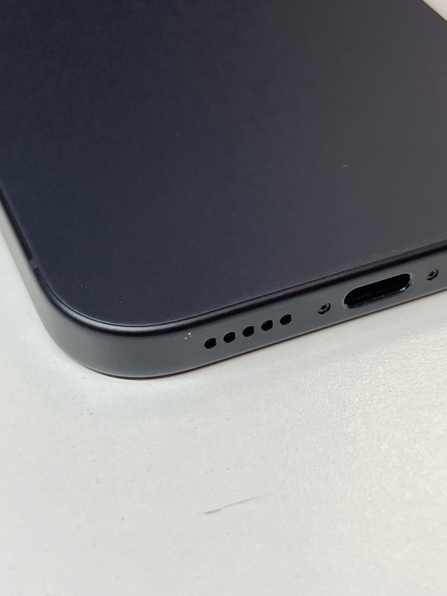 iPhone 15, 128GB, schwarz, ID 3063260, Zustand sehr gut, Akku neu