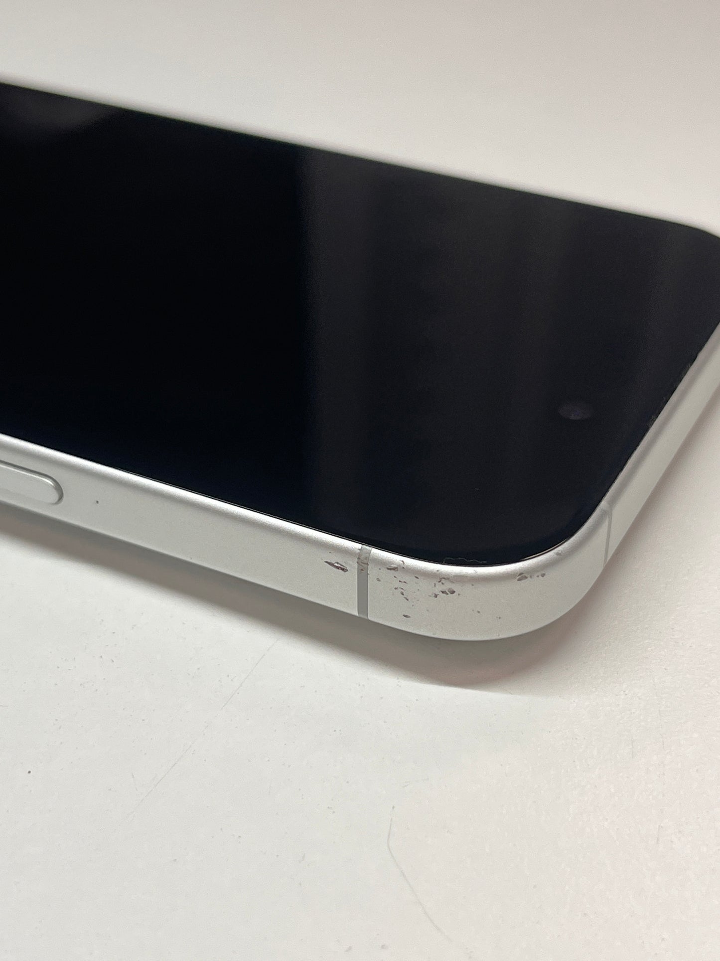 iPhone 16, 128GB, weiß, ID 4889161, Zustand gut, Akku 90%
