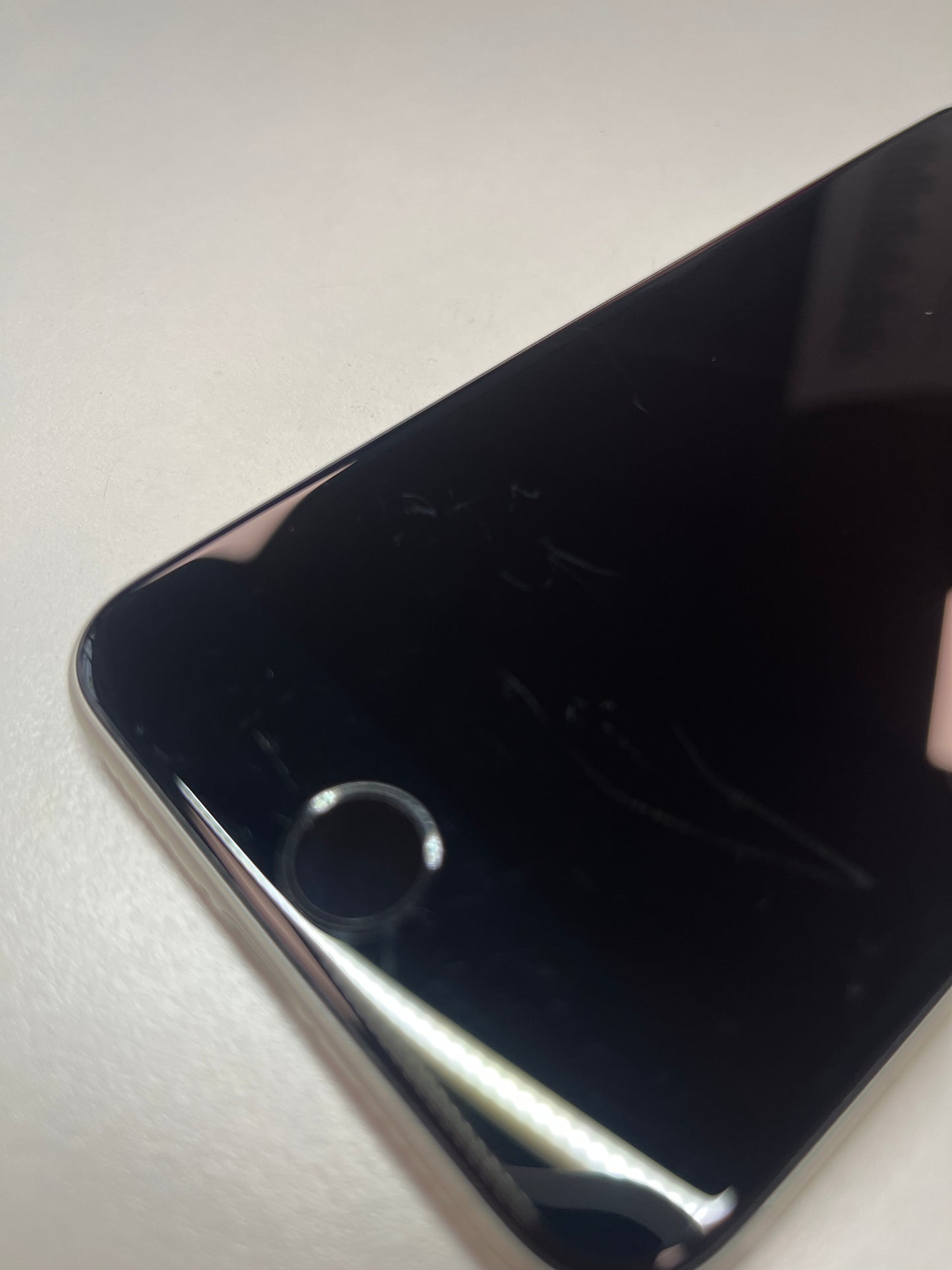 iPhone SE 2022 (3. Gen.), 128GB, polarstern, ID 0008101, Zustand gebraucht, Akku neu