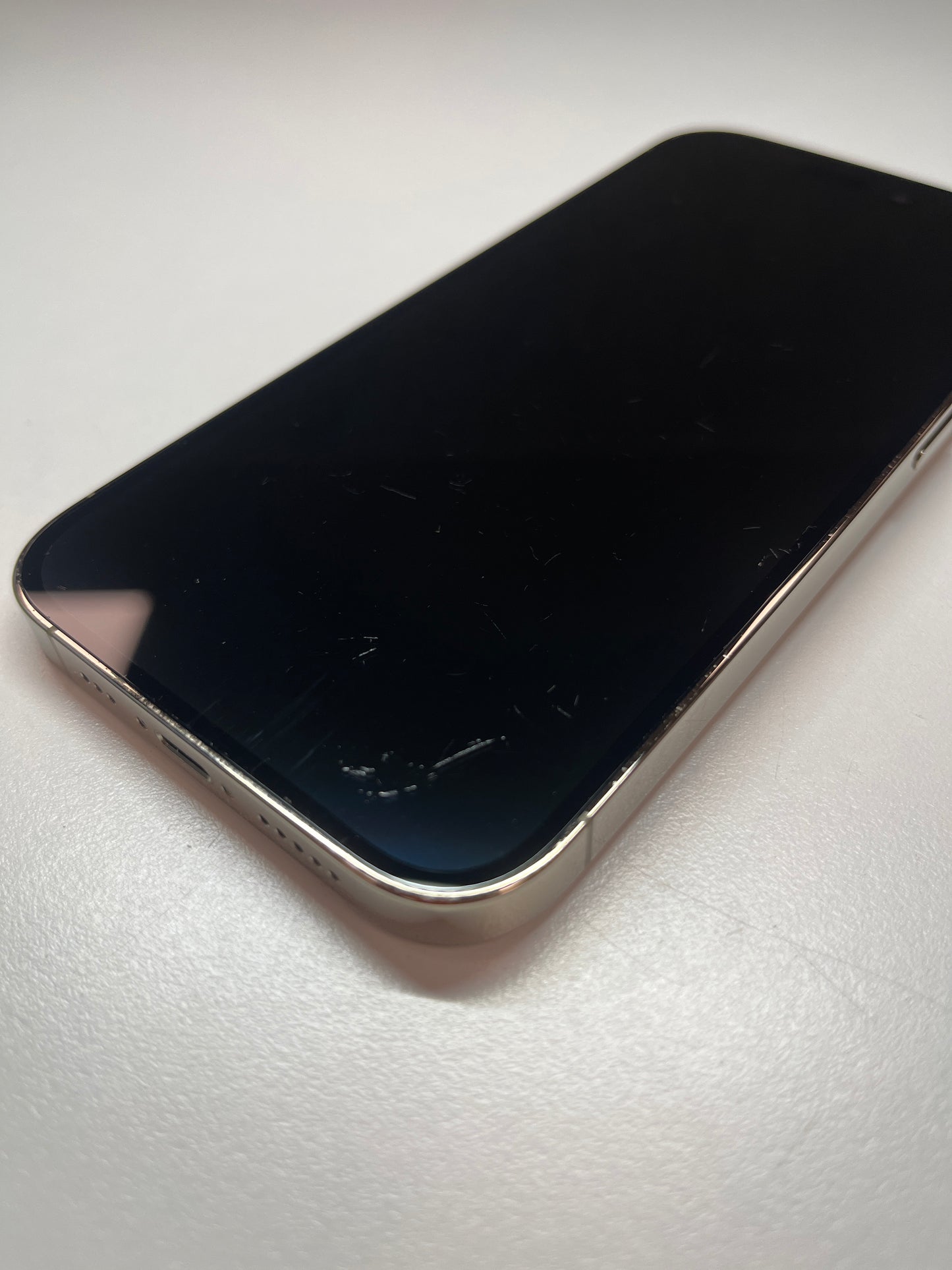iPhone 14 Pro, 256GB, gold, ID 5764660, Zustand gebraucht, Akku neu