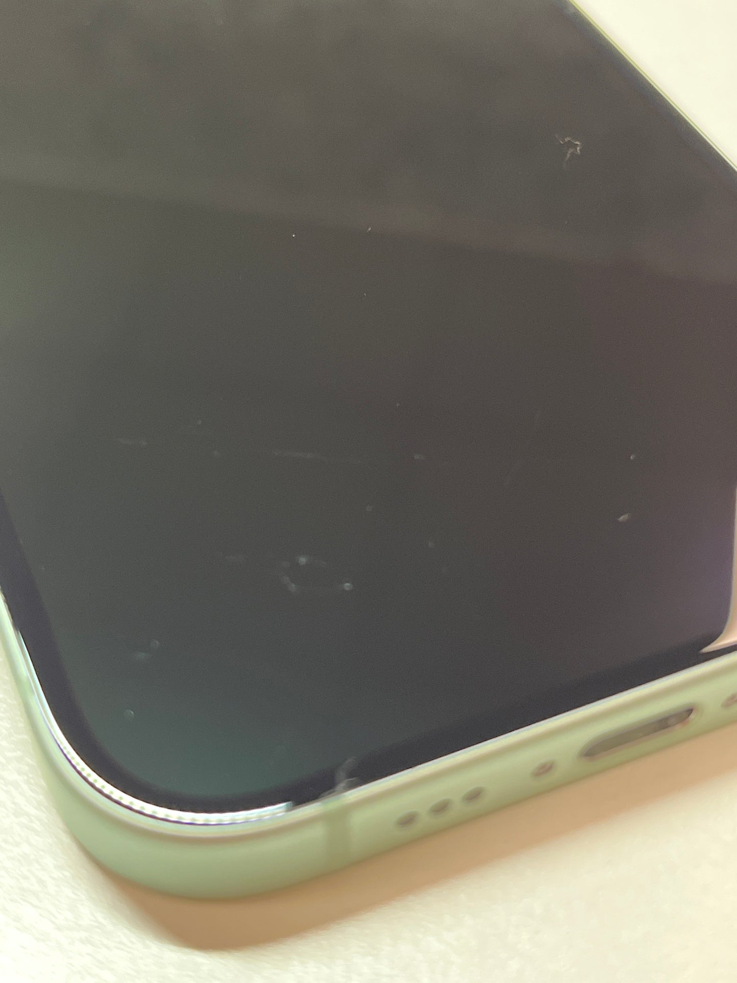 iPhone 15, 128GB, grün, ID 1584406, Zustand sehr gut, Akku 94%