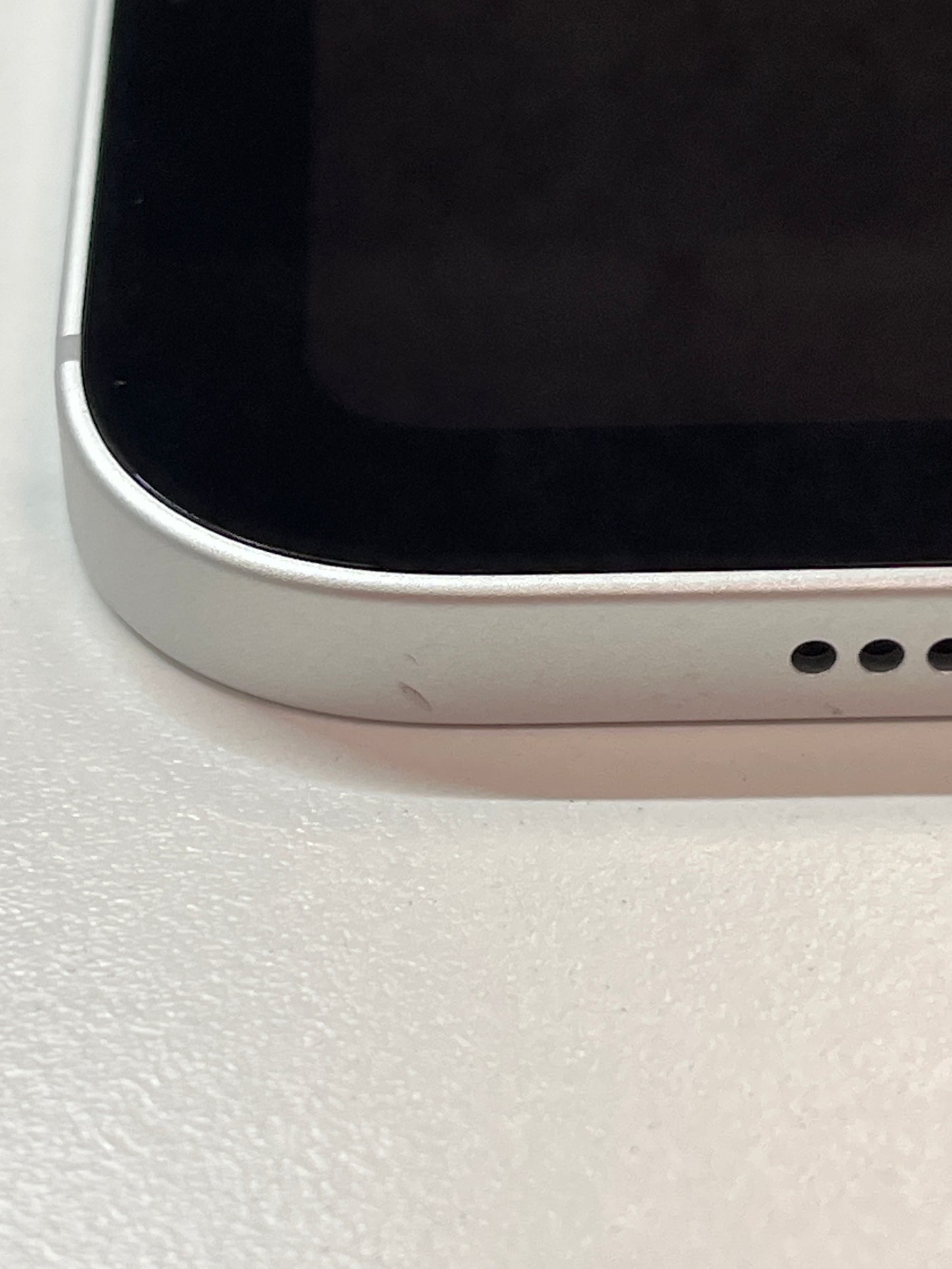 iPad 2025 (11. Gen.), 128GB, WIFI + Cellular, silber, ID 2404814, Zustand sehr gut, Akku 100%