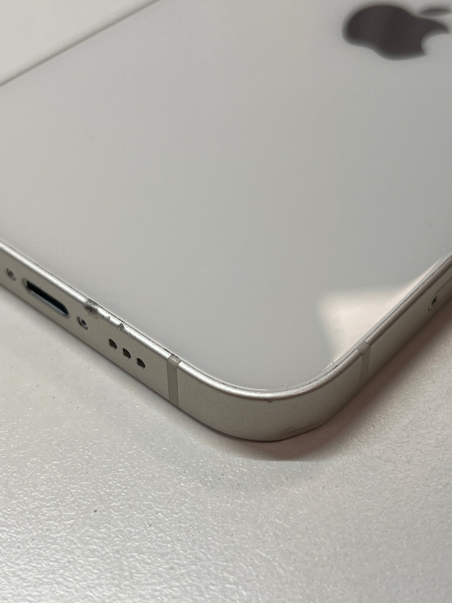 iPhone 14, 128GB, polarstern, ID 4213999, Zustand gebraucht, Akku neu