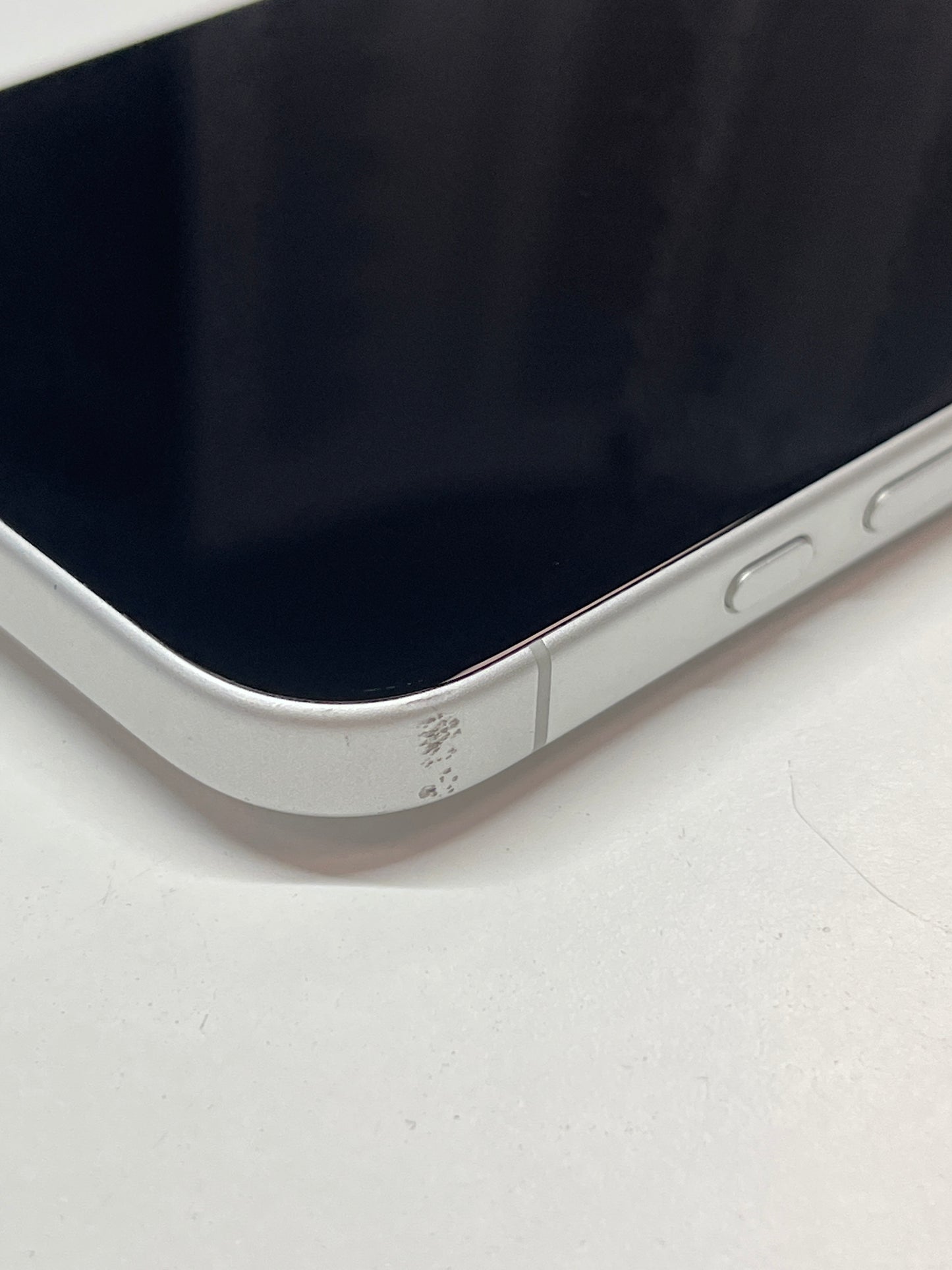 iPhone 16, 128GB, weiß, ID 4889161, Zustand gut, Akku 90%