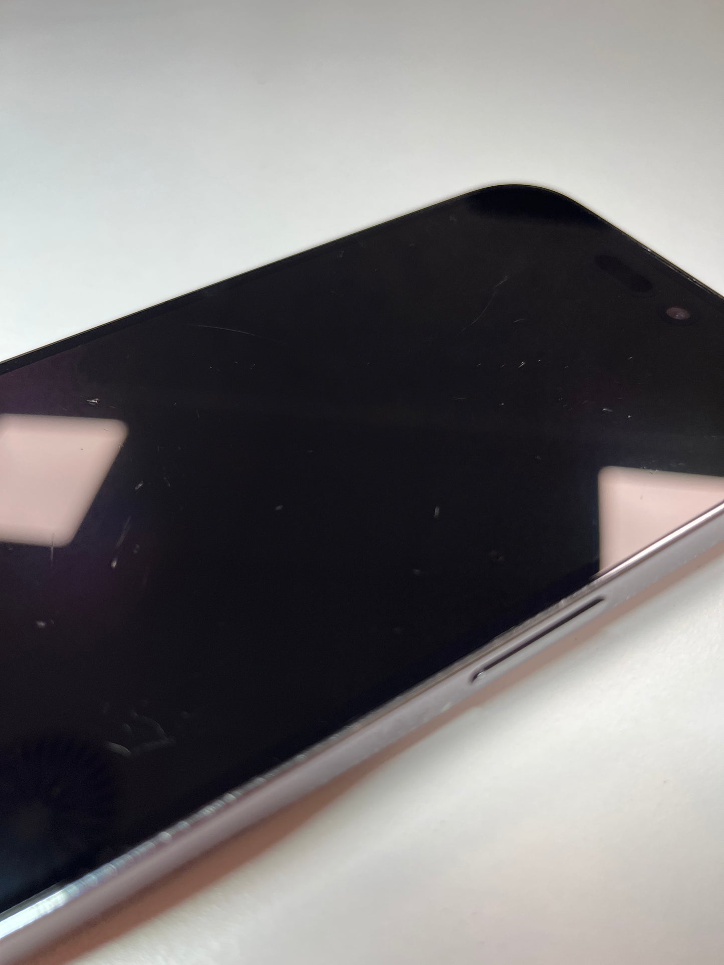 iPhone 14 Pro, 256GB, violett, ID 7111106, Zustand gebraucht, Akku neu