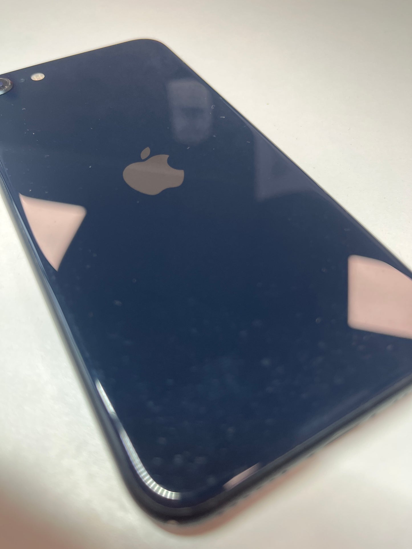 iPhone SE 2022 (3. Gen.), 64GB, mitternacht, ID 4279560, Zustand sehr gut, Akku neu