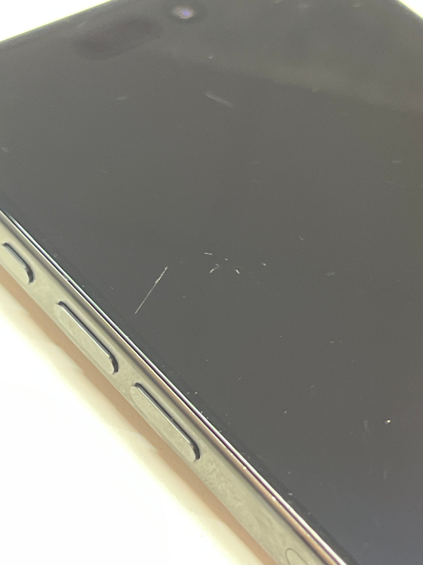 iPhone 15 Pro, 128GB, titan schwarz, ID 5470639, Zustand gebraucht, Akku neu