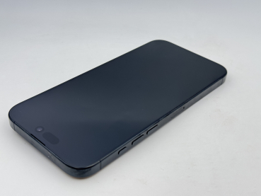 iPhone 16 Pro Max titan black