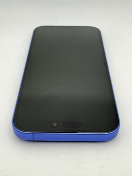 iPhone 16 ultramarin