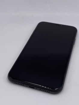iPhone 11, 128GB, schwarz (ID: 43069), Zustand "wie neu", Akku 93%