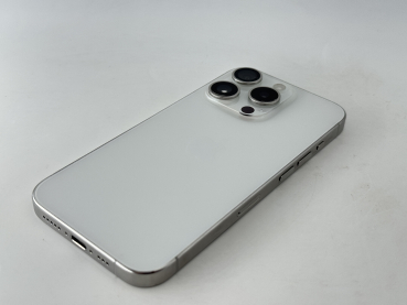 Refurbished iPhone 15 Pro titan weiß