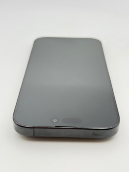 iPhone 16 Pro black titanium