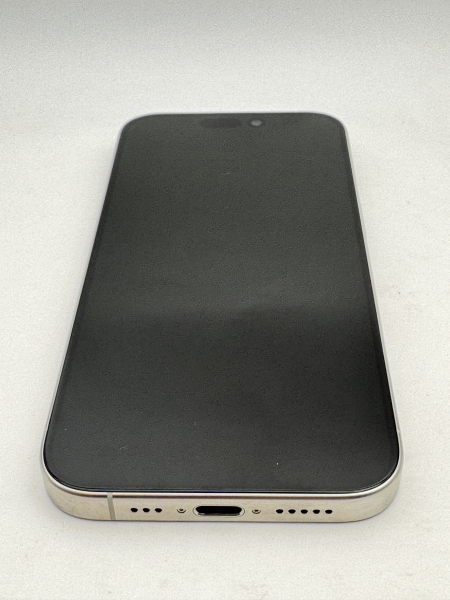 Refurbished iPhone 15 Pro titan weiß