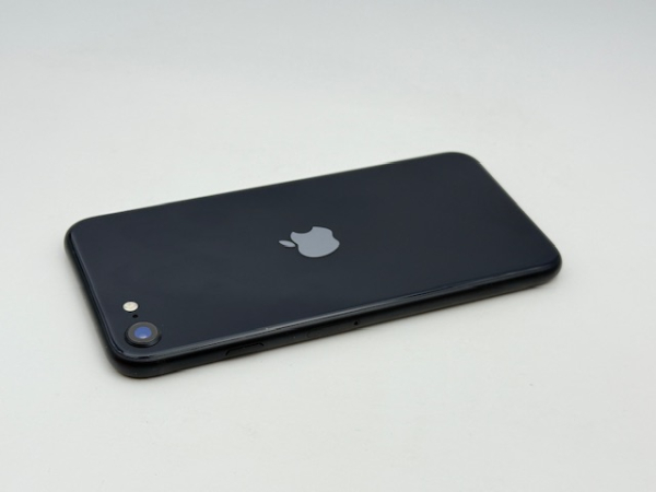 Refurbished iPhone SE 2022 Mitternacht