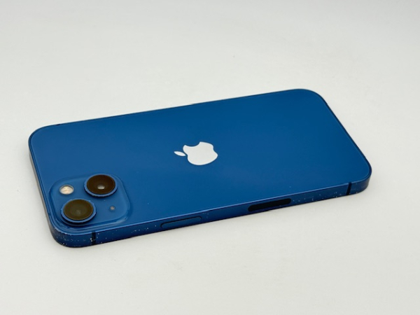 Refurbished iPhone 13 blau