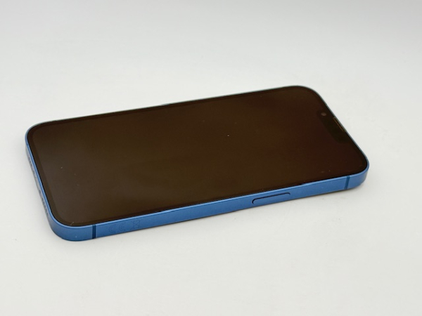 Refurbished iPhone 13 blau