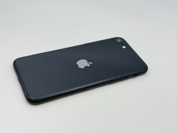 Refurbished iPhone SE 2022 Mitternacht