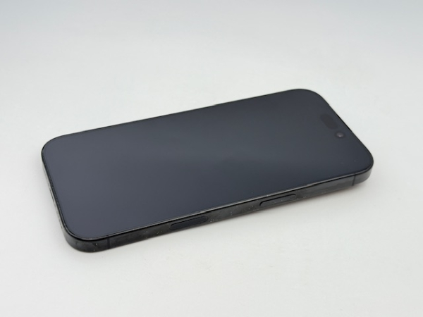 iPhone 16 Pro black titanium